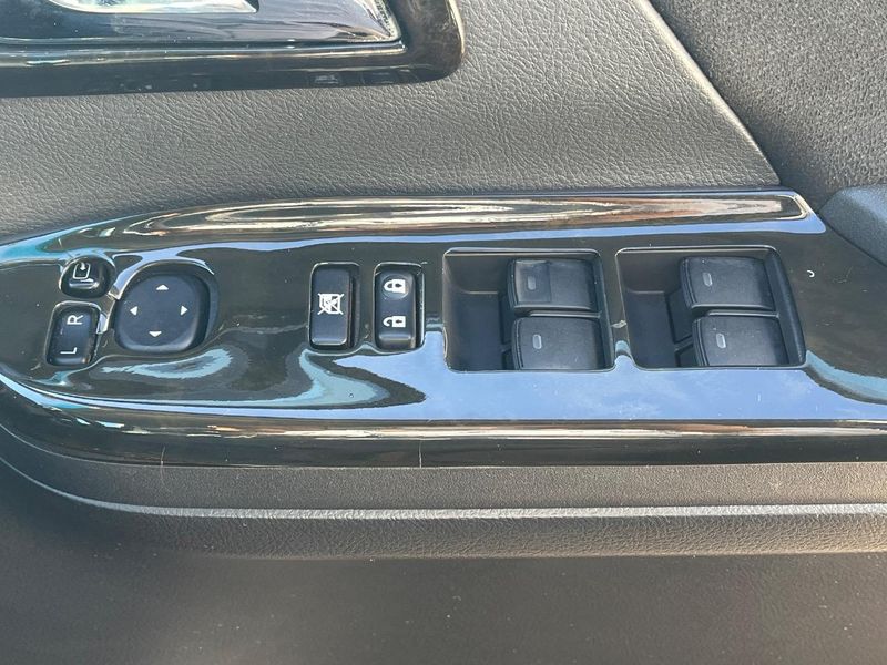 2011 Toyota Vellfire DBA-ANH20W (UW-6a8e57be1c3dd)[27]