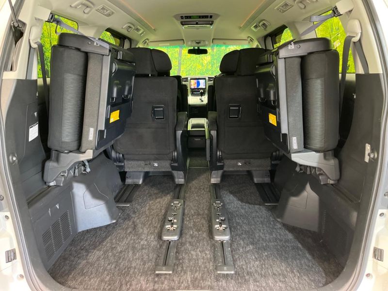2012 Toyota Vellfire DBA-ANH20W (UW-6a8e57bebb9a9)[11]