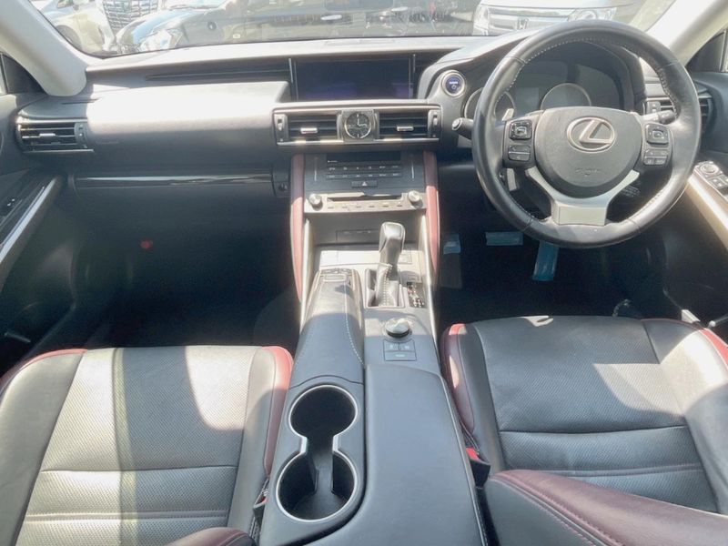 2020 Lexus IS DAA-AVE35 (UW-6a8e57c3cf948)[23]