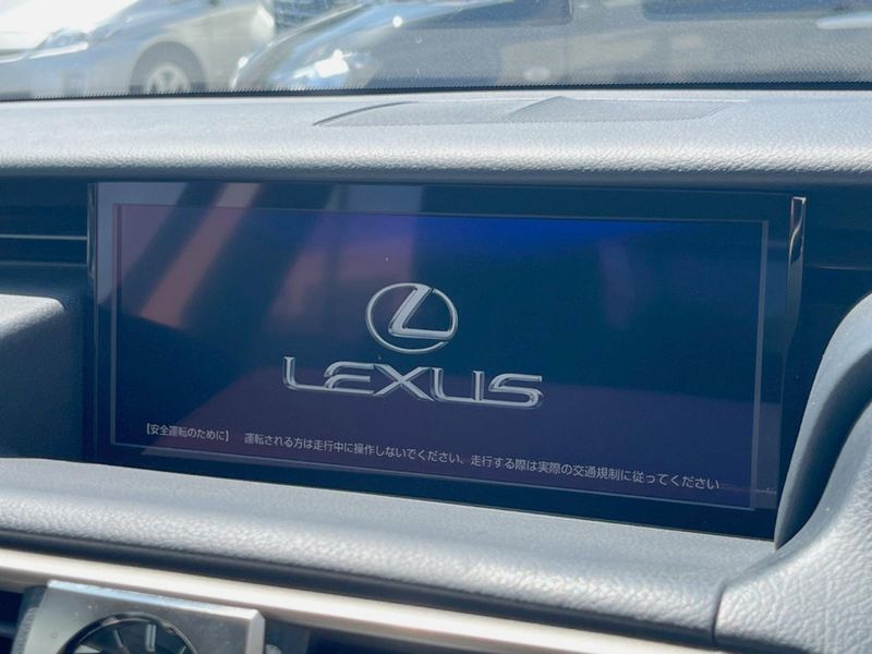 2020 Lexus IS DAA-AVE35 (UW-6a8e57c3cf948)[27]