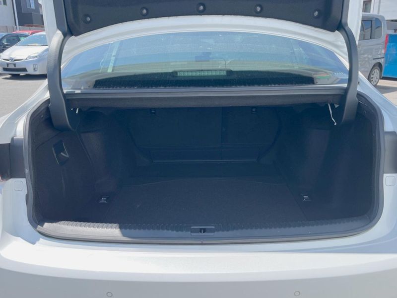 2020 Lexus IS DAA-AVE35 (UW-6a8e57c3cf948)[11]