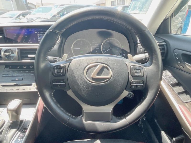 2020 Lexus IS DAA-AVE35 (UW-6a8e57c3cf948)[29]