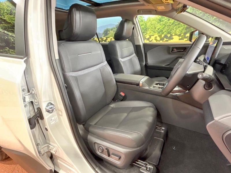 2026 Toyota RAV4 6AA-AXAN64 (UW-6a8e57cd90492)[21]