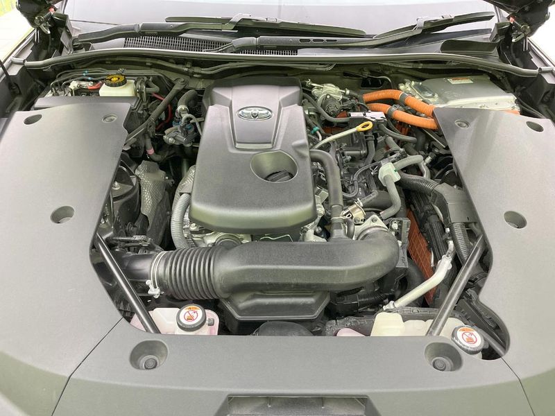 2018 Toyota Crown Hybrid 6AA-AZSH20 (UW-6a8e57e4c5c67)[4]