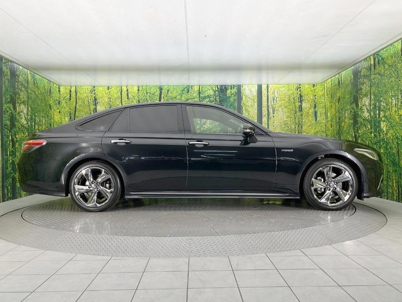 2018 Toyota Crown Hybrid 6AA-AZSH20 (UW-6a8e57e4c5c67)[17]