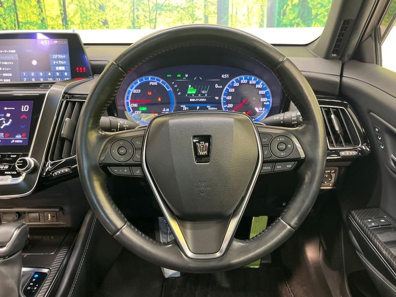 2018 Toyota Crown Hybrid 6AA-AZSH20 (UW-6a8e57e536e37)[23]