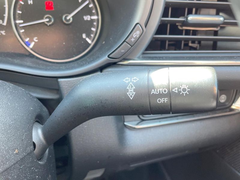 2019 Mazda CX-30 3DA-DM8P (UW-6a8e583e49010)[16]