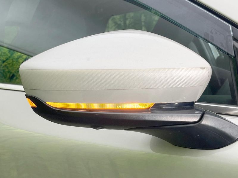 2022 Mazda CX-30 5AA-DMEJ3P (UW-6a8e584036be8)[7]