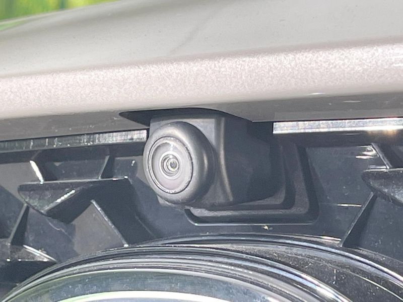 2022 Mazda CX-30 5AA-DMEJ3P (UW-6a8e584036be8)[5]