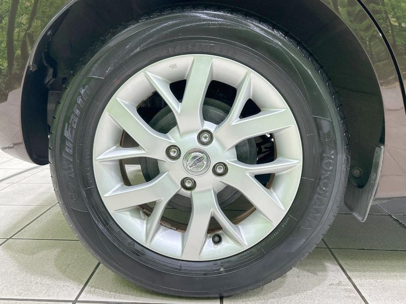 2016 Nissan Note DBA-E12 (UW-6a8e584966db6)[7]