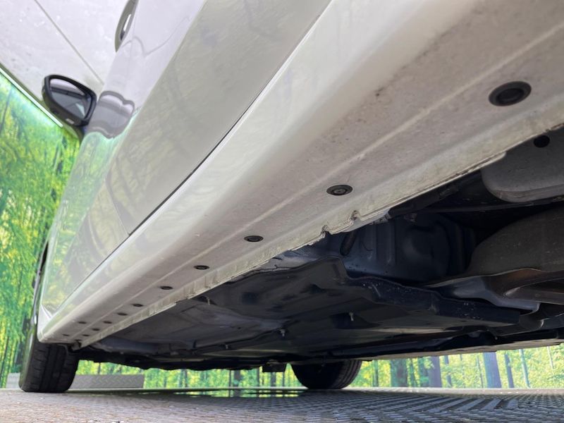 2021 Nissan Note 6AA-E13 (UW-6a8e584c68dd8)[24]
