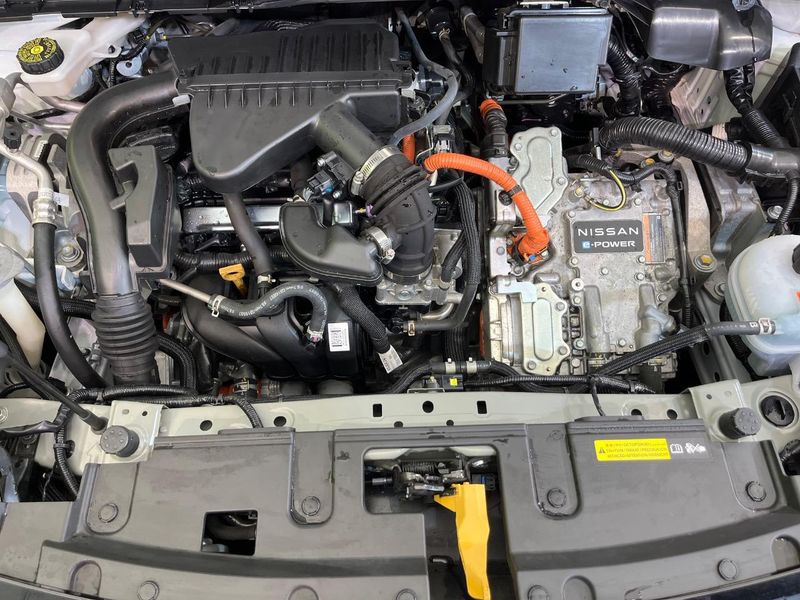 2021 Nissan Note 6AA-E13 (UW-6a8e584c68dd8)[4]