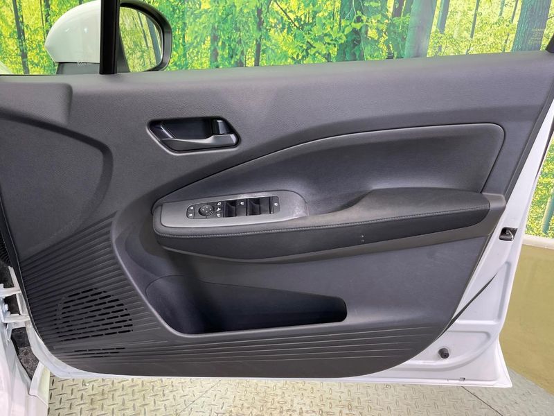 2021 Nissan Note 6AA-E13 (UW-6a8e584c68dd8)[29]