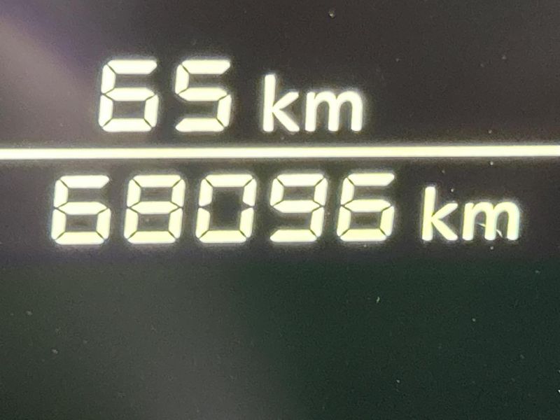 2021 Nissan Note 6AA-E13 (UW-6a8e584d6881b)[2]