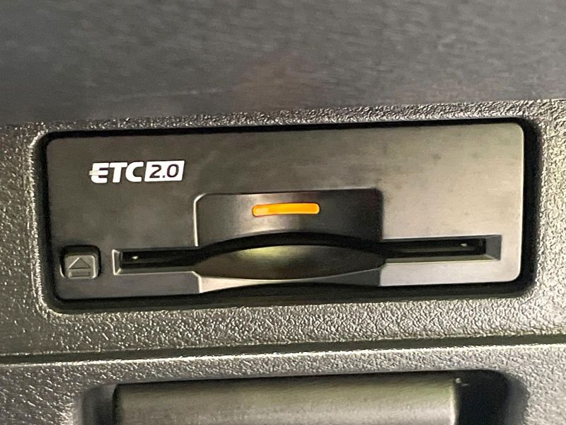 2021 Nissan Note 6AA-E13 (UW-6a8e584e4f860)[26]