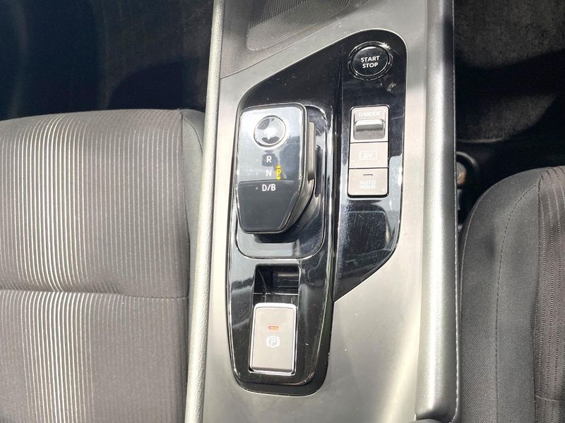 2021 Nissan Note 6AA-E13 (UW-6a8e584e4f860)[21]