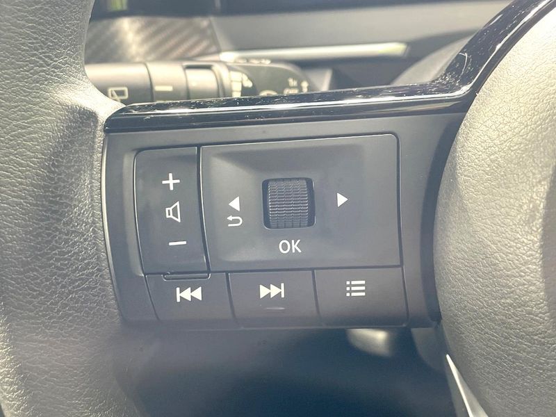 2021 Nissan Note 6AA-E13 (UW-6a8e584e4f860)[28]