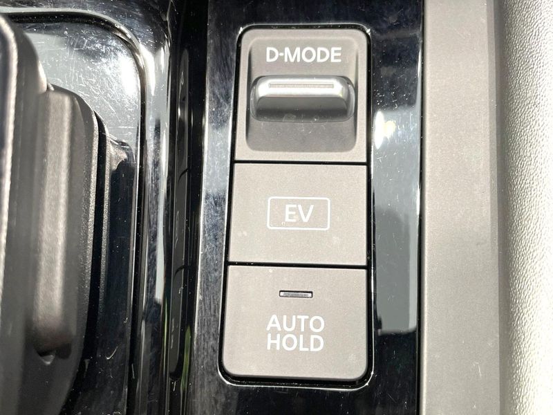 2021 Nissan Note 6AA-E13 (UW-6a8e584e4f860)[22]
