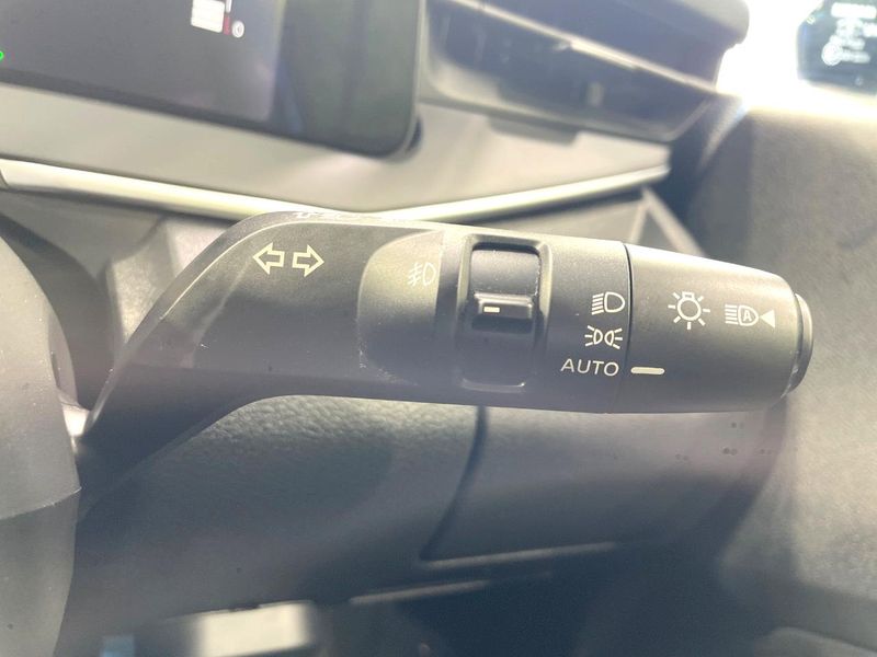 2021 Nissan Note 6AA-E13 (UW-6a8e584e4f860)[29]