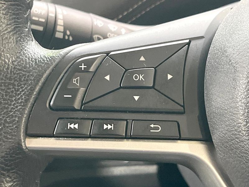 2017 Nissan Serena DAA-GFC27 (UW-6a8e58732adab)[27]