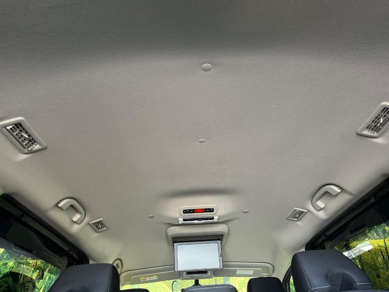 2018 Nissan Serena DAA-GFC27 (UW-6a8e58790c842)[14]