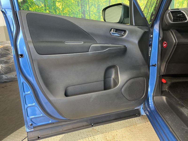 2018 Nissan Serena DAA-GFC27 (UW-6a8e58790c842)[18]