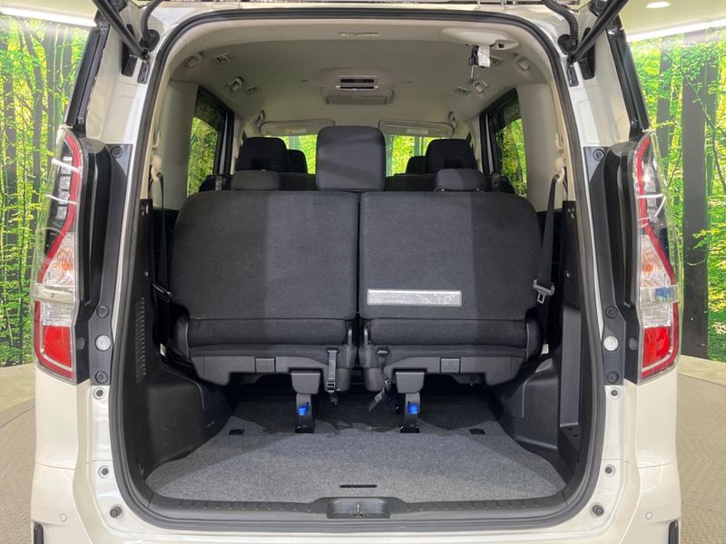2020 Nissan Serena DAA-GFC27 (UW-6a8e587b7b9db)[19]