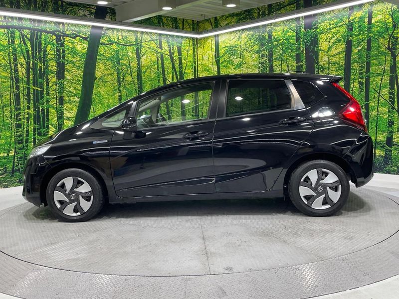 2014 Honda Fit Hybrid DAA-GP5 (UW-6a8e588bb7139)[19]