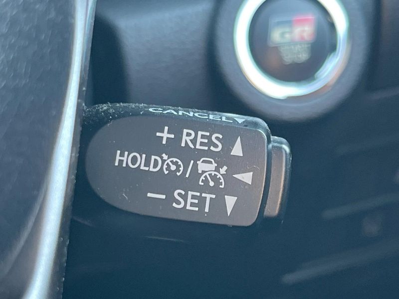 2023 Toyota Hilux 3DF-GUN125 (UW-6a8e58a4b1e79)[12]