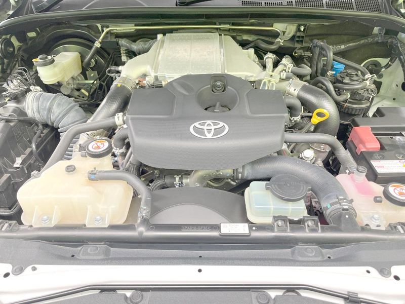 2024 Toyota Hilux 3DF-GUN125 (UW-6a8e58a61a6de)[5]