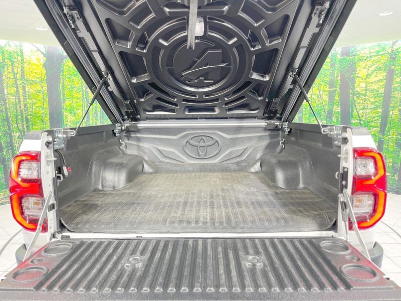 2024 Toyota Hilux 3DF-GUN125 (UW-6a8e58a61a6de)[13]