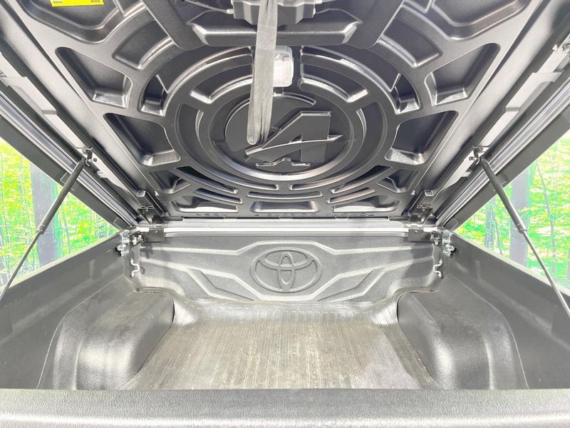 2024 Toyota Hilux 3DF-GUN125 (UW-6a8e58a61a6de)[12]