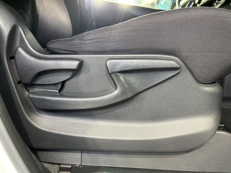 2018 Nissan Serena DAA-HFC27 (UW-6a8e58c84589a)[24]