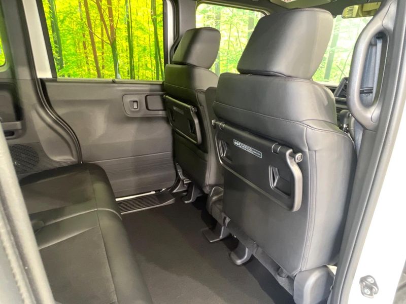 2026 Honda N-BOX CUSTOM 6BA-JF6 (UW-6a8e592b279fc)[22]