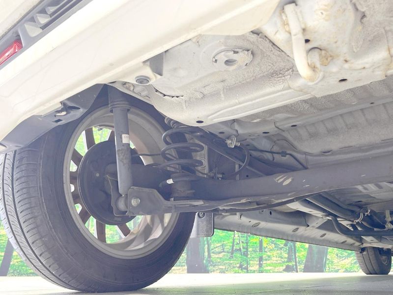 2015 Honda N-WGN Custom DBA-JH1 (UW-6a8e59303c87e)[16]