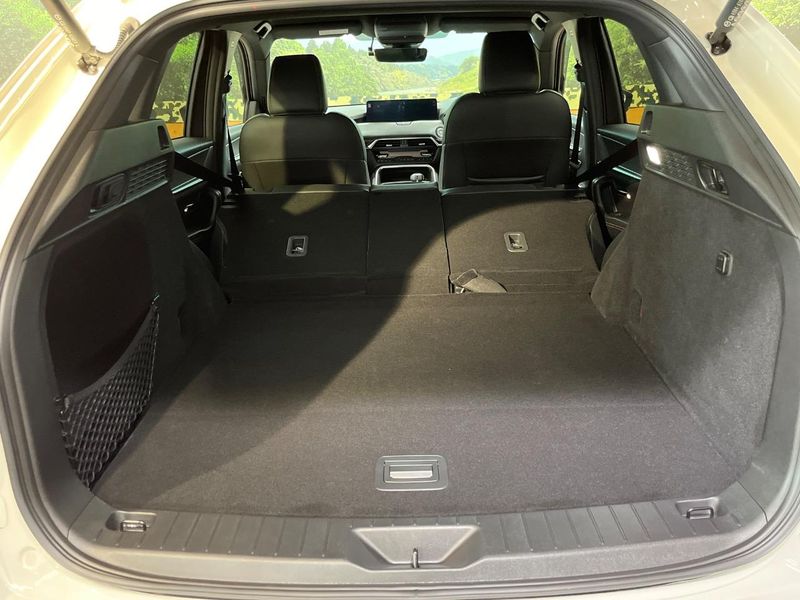2023 Mazda CX-60 3CA-KH3R3P (UW-6a8e595790a64)[14]