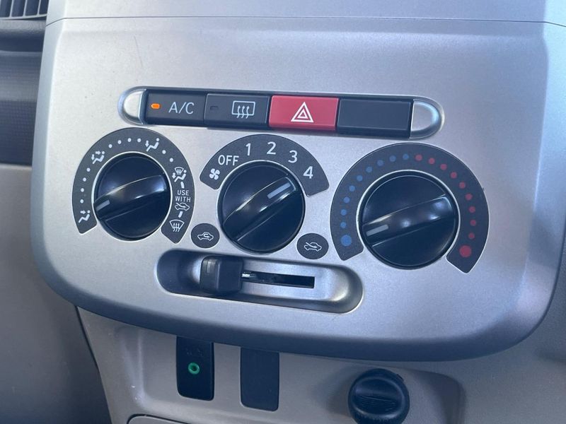 2012 Daihatsu Tanto DBA-L375S (UW-6a8e596051772)[4]