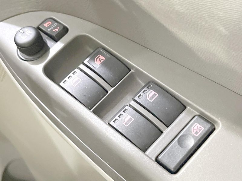 2015 Daihatsu Tanto DBA-LA600S (UW-6a8e597e6f033)[29]