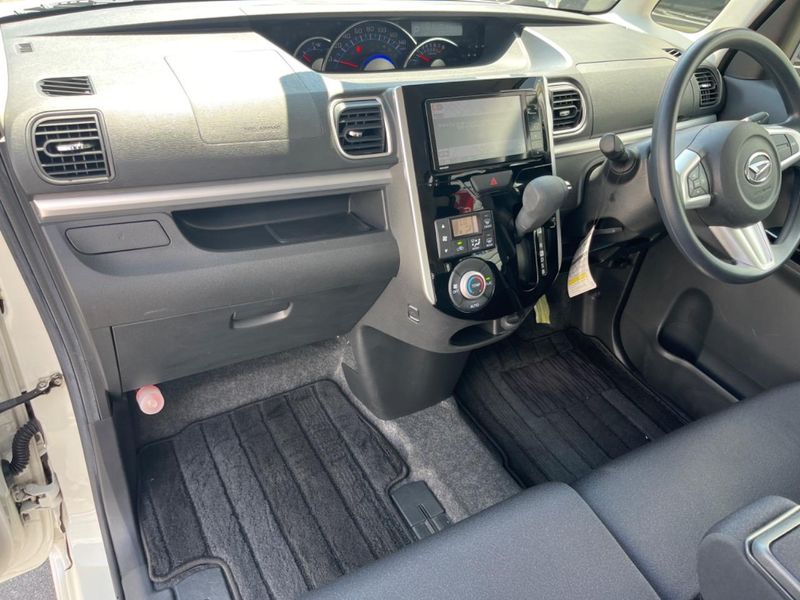 2017 Daihatsu Tanto DBA-LA600S (UW-6a8e598397267)[12]