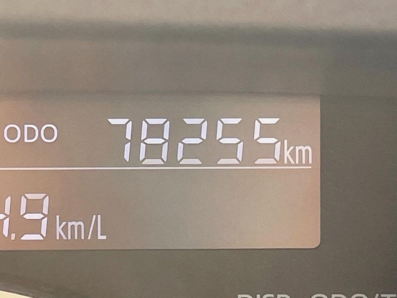 2017 Toyota Pixis Mega DBA-LA700A (UW-6a8e599601c59)[1]