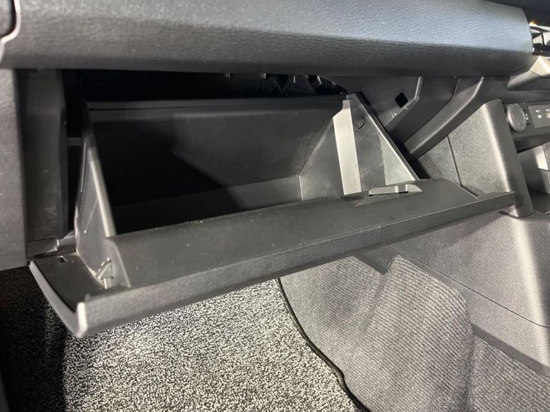 2024 Mitsubishi Triton 3DF-LC2T (UW-6a8e59b1ade03)[24]