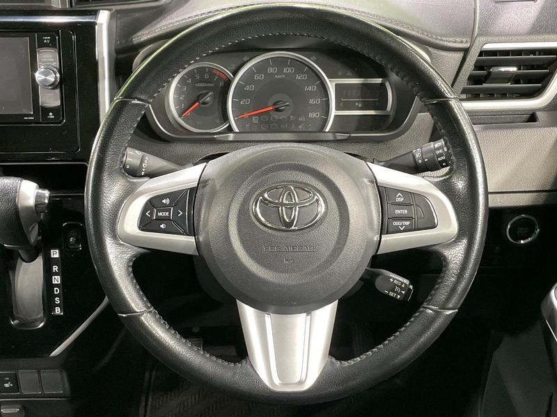 2018 Toyota Roomy DBA-M900A (UW-6a8e59b816b86)[26]