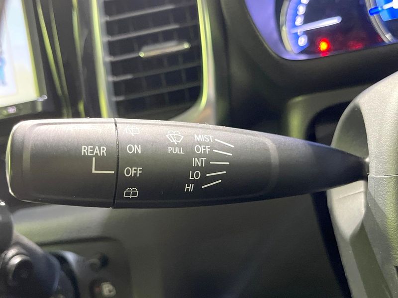 2015 Suzuki Spacia Custom DAA-MK42S (UW-6a8e59eed81d3)[21]