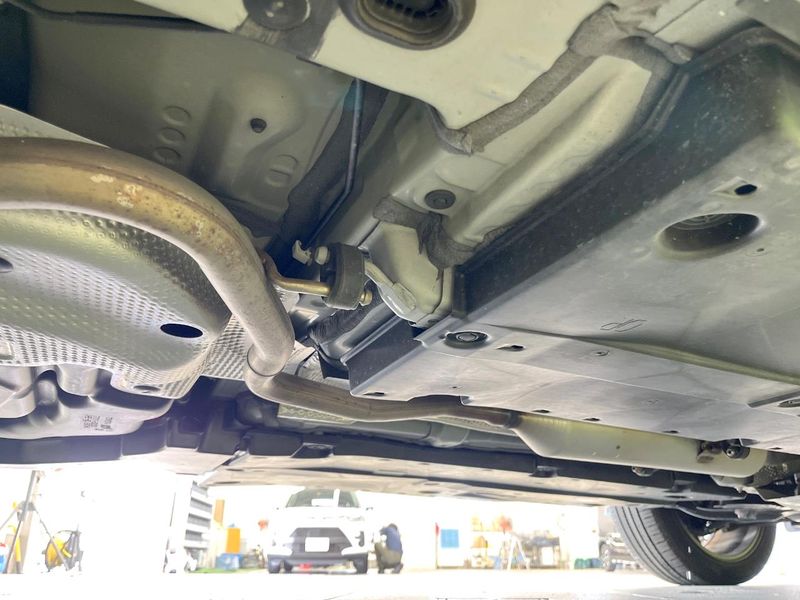 2022 Toyota Yaris Cross 6AA-MXPJ10 (UW-6a8e5a4b104f2)[18]