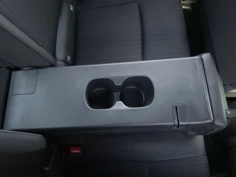 2022 Toyota Yaris Cross 6AA-MXPJ10 (UW-6a8e5a4c83f84)[24]