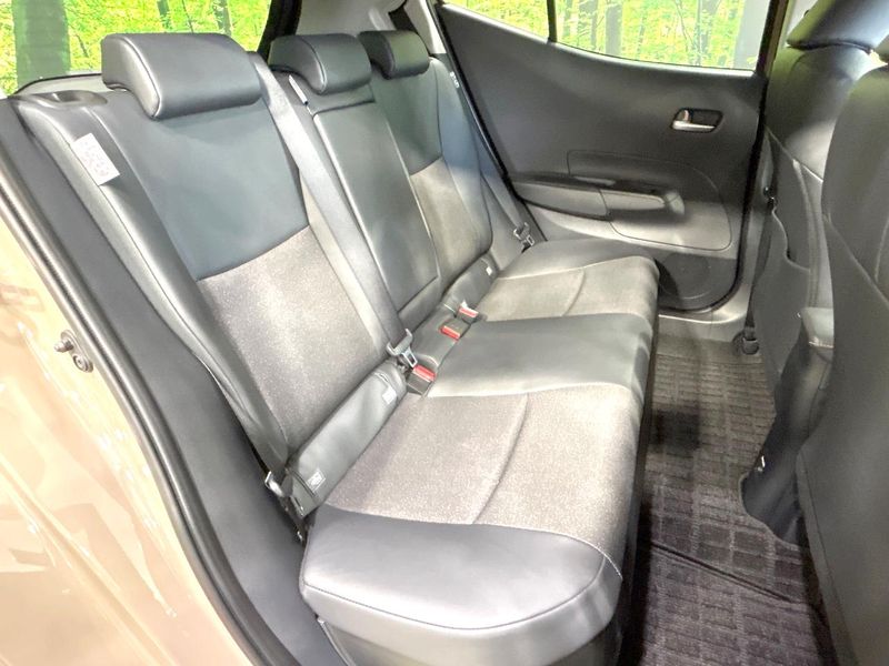 2026 Toyota Aqua 6AA-MXPK11 (UW-6a8e5a59362ce)[9]