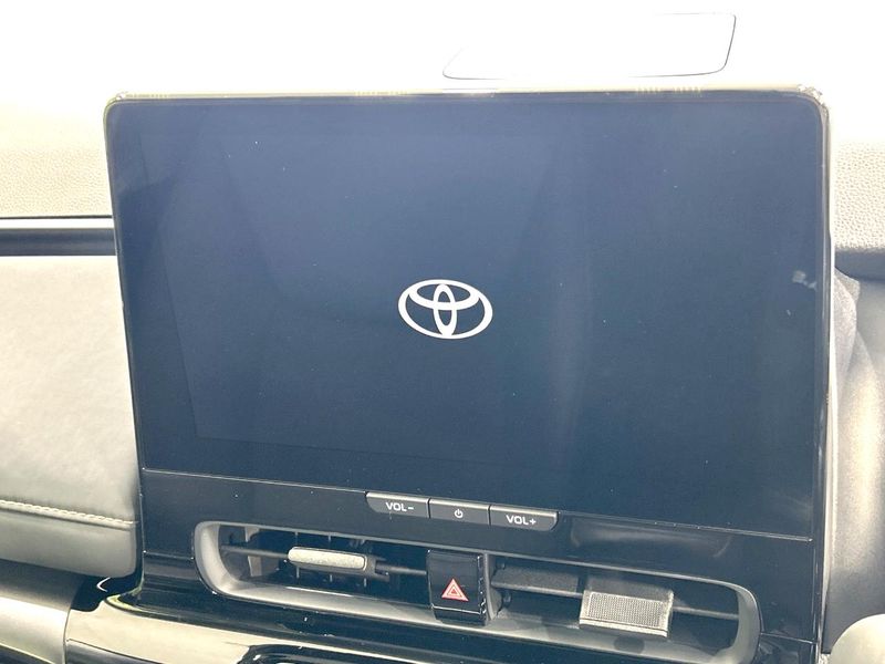 2026 Toyota Aqua 6AA-MXPK11 (UW-6a8e5a59362ce)[6]