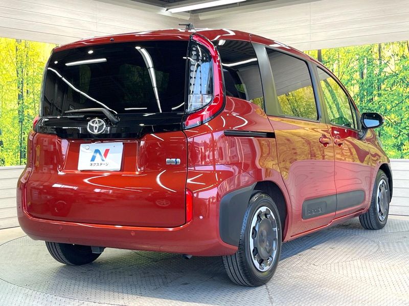 2022 Toyota Sienta 6AA-MXPL10G (UW-6a8e5a59d0703)[9]