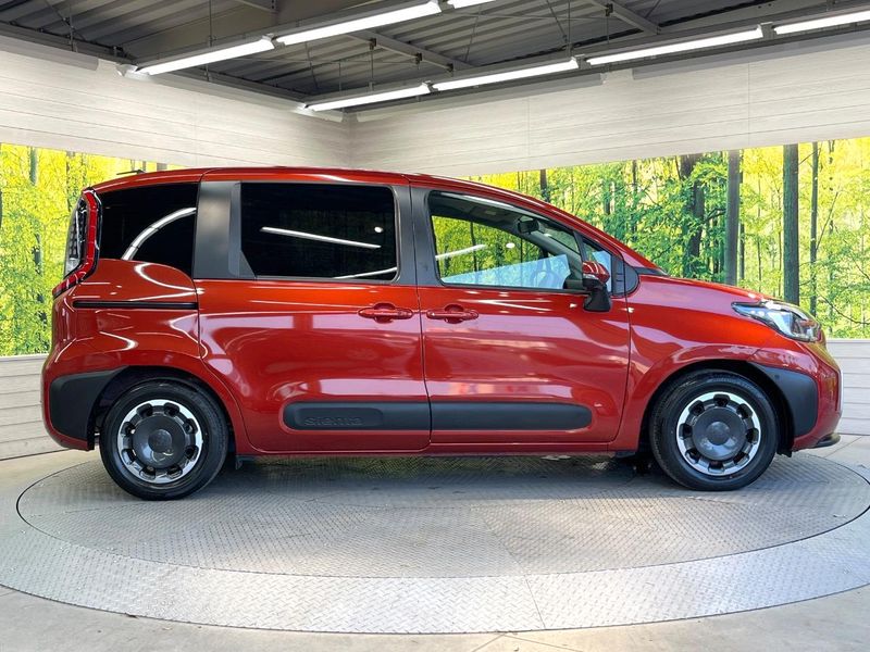 2022 Toyota Sienta 6AA-MXPL10G (UW-6a8e5a59d0703)[8]