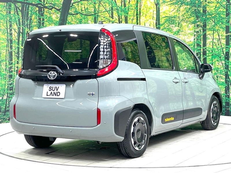2024 Toyota Sienta 6AA-MXPL10G (UW-6a8e5a5dbec14)[17]